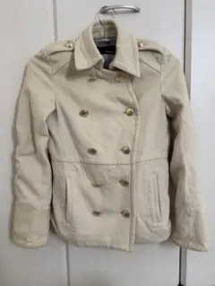 クリーム色 コート