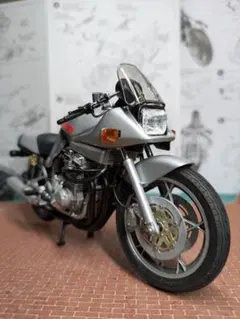 タミヤ 1/12 スズキ GSX 3点セット　白バイ 　1100 750 タミヤ 1/12 スズキ GSX 3点セット 白バイ 1100 750 - メルカリ