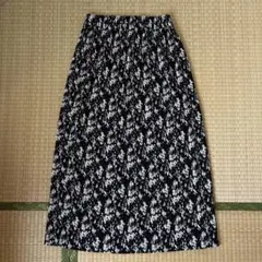 アパートバイローリーズ　プリーツスカート
