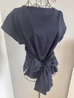 新品タグ付⭐️UNITED ARROWS ネイビー ウエストリボンデザインTシャツのサムネイル
