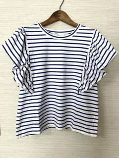【美品】フレア袖　白と青 ストライプ Tシャツ