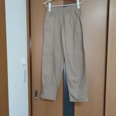 GUベージュ ストレートレッグ チノパン