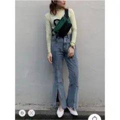 【美品】FREE'S MART フロントスリットフレアデニム　Sサイズのサムネイル