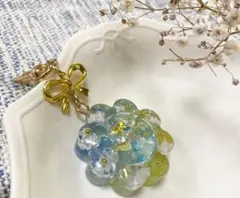 Item thumbnail for item 32542c34-f0f4-4f0c-bd33-341c12a01400