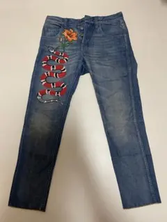 GUCCI 蜂と花刺繍入りデニムパンツ 27 サイズ31 - メルカリ