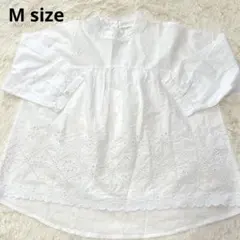 刺繍入りホワイトレースブラウス Mサイズ　五部袖