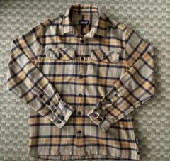 patagonia チェック柄ネルシャツ XS