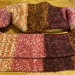 手編みのスヌード　およそ23×120