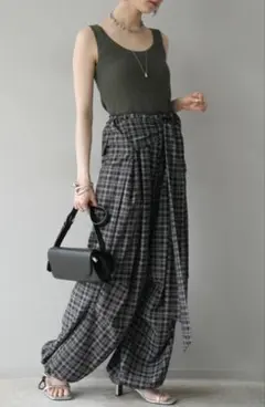 Lumier(リュミエ)チェック柄ウエスト巻きドロストパンツ/ブラック