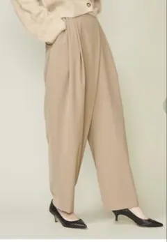 yori shirocon ダブルタックバギーパンツ 34 - メルカリ