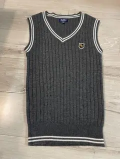 motherways グレー Vネック ベスト 140