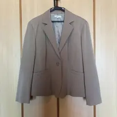 【2点セット】ベージュジャケット&パンツ　スーツ　フォーマル　入学　卒業