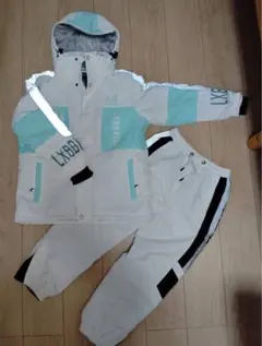 LXB 子供用スノーボードウェア ホワイト/ライトブルー　スノボウェア