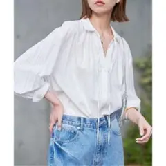 め*ろ様 美品✨　ホワイト❤️　スローブイエナ　シャツカラースキッパーブラウス