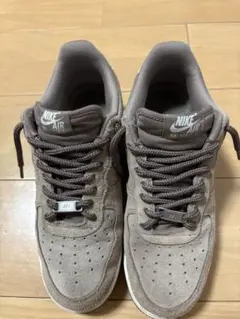 Nike Air Force 1 ブラウン スニーカー