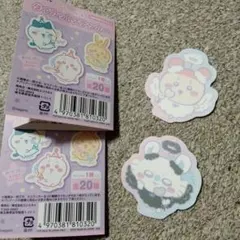 ちいかわ ダイカットステッカー 古本屋 カニちゃん　モモンガ