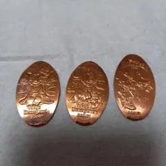 ①ディズニーランド　スーベニアメダル　正月　ハロウィーン2005