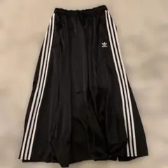 adidas トレフォイル ロングスカート ブラック