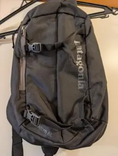 Patagonia Atom Sling 8L ブラック バックパック