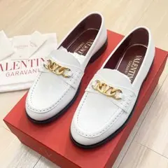 2026年最新】VALENTINO カラー：ホワイト系 レディース ローファー