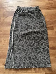 ローリーズファーム　シャイニーベロアフリルスカート（グレー）