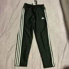 adidas ウォームパンツ　140センチ　新品