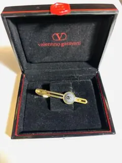 VALENTINO GARAVANI ネクタイピン ゴールドカラー　レトロのサムネイル