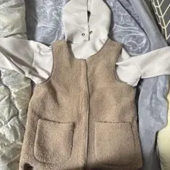 ベージュ フリースベスト フード付きジャケット