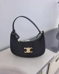 CELINE トリオンフ ショルダーバッグ ブラック本日出荷