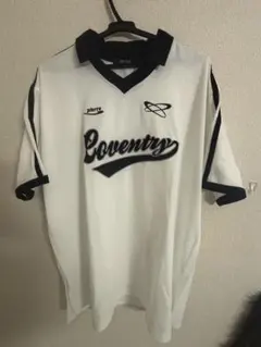 襟ありTシャツ