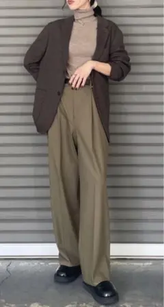 UNIQLO メリノリブタートルネックセーター
