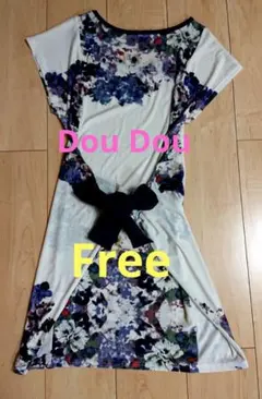 Dou Dou 花柄 半袖 トップス リボン付き Freeのサムネイル