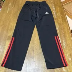 adidas ジャージ パンツ ブラック レッド　140センチのサムネイル