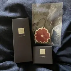 N organic Vie モイストリッチローション＆バリアクリームのサムネイル