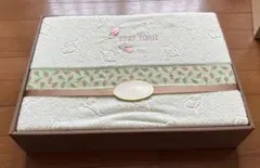 YUKI TORII 花柄タオルケットのサムネイル