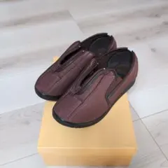 ブラウン ストライプ スリッポンシューズ