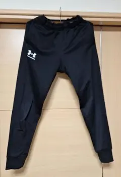 Under Armour ブラック ロングパンツ 150cm