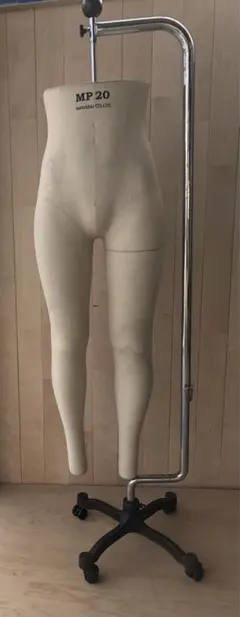 Item thumbnail for item 7cffde2d-ad6b-4100-aa16-c742e52251d0