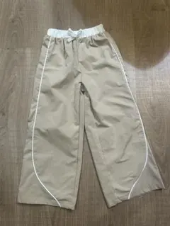 【未使用】SHEINベージュ ロングパンツ ホワイトライン入り120cm ダンス