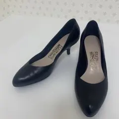 美品✨Ferragamo レザーパンプス 黒 23.5cm ヒール5.5cm