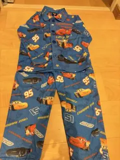 カーズ　冬用パジャマ　110センチ