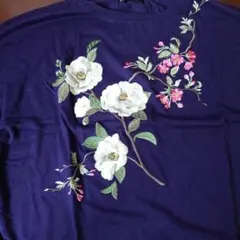 VIVIENNE TAM 花柄刺繍 半袖ニットのサムネイル