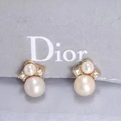 クリスチャンディオールイヤリングパール　ヴィンテージ ラインストーン ゴールド