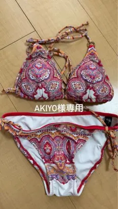 defilious ビキニのサムネイル
