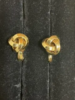 Item thumbnail for item 1baefa1d-ad8b-4619-9342-0d5a327161ef