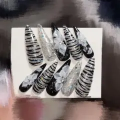 ネイルチップ　ギャル　地雷　Y2K　量産型　サブカル　平成　フレンチガーリー