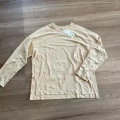 ユニクロ　UVカット　スリットＴシャツ