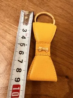 ニナリッチ（NINA RICCI） イエロー レザーリボンキーホルダーのサムネイル
