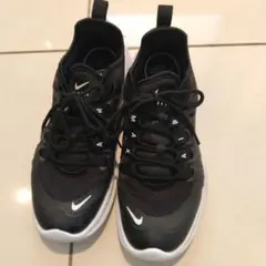 ナイキエアマックススニーカー　23.5cm