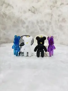 レジンキーホルダーくま型　ハンドメイド　オーダーメイド　チャーム　レジン